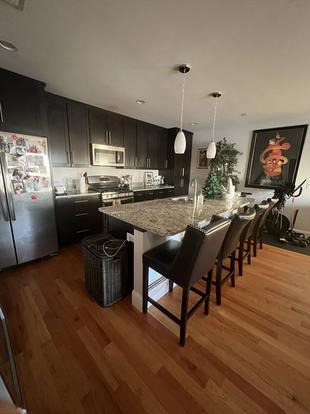 563 Broadway, Somerville - Kitchen