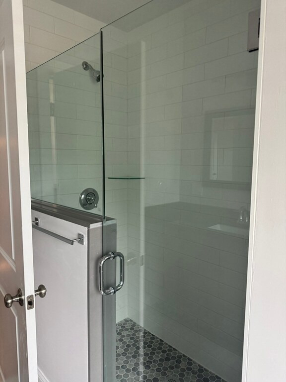 804 Waverly Bath